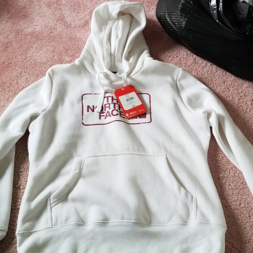 brand new north face sweatshirt